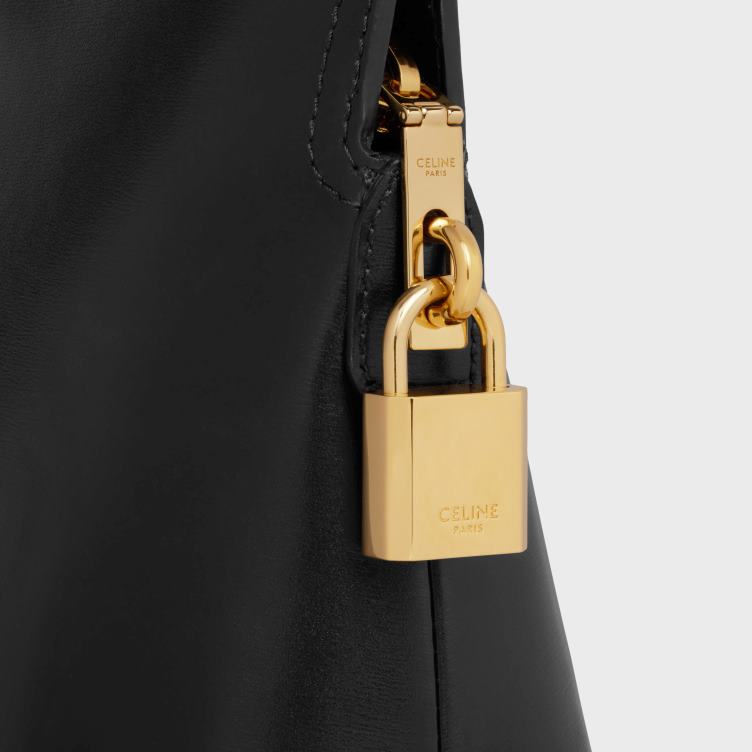 CELINE zwart toilettasje van glanzend kalfsleer 4TLH81486