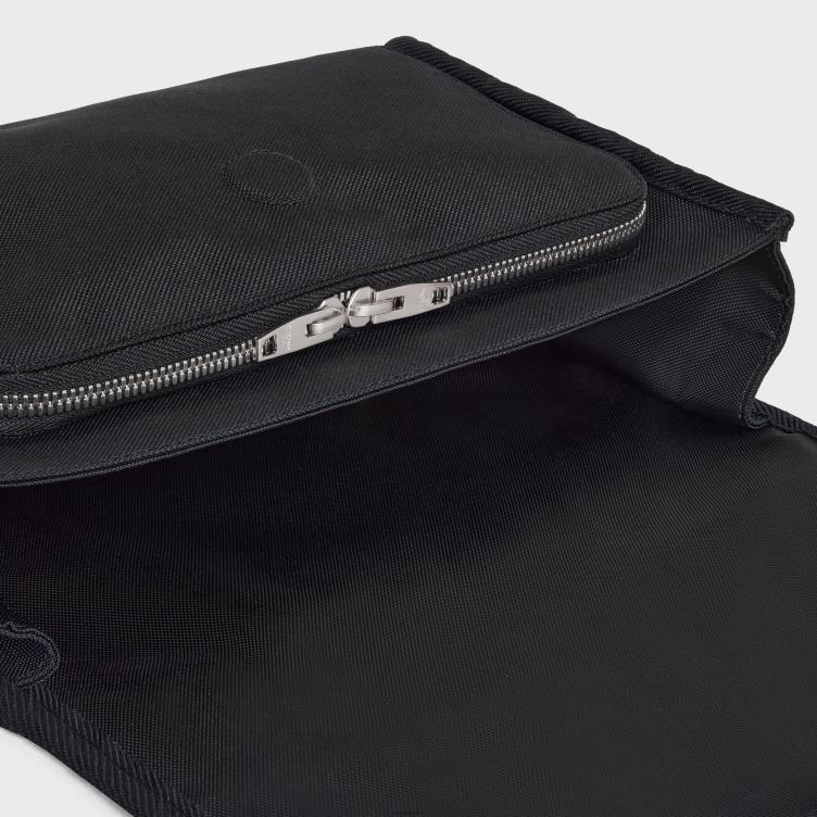 CELINE zwart kleine messenger trekking van nylon met print 4TLH82102