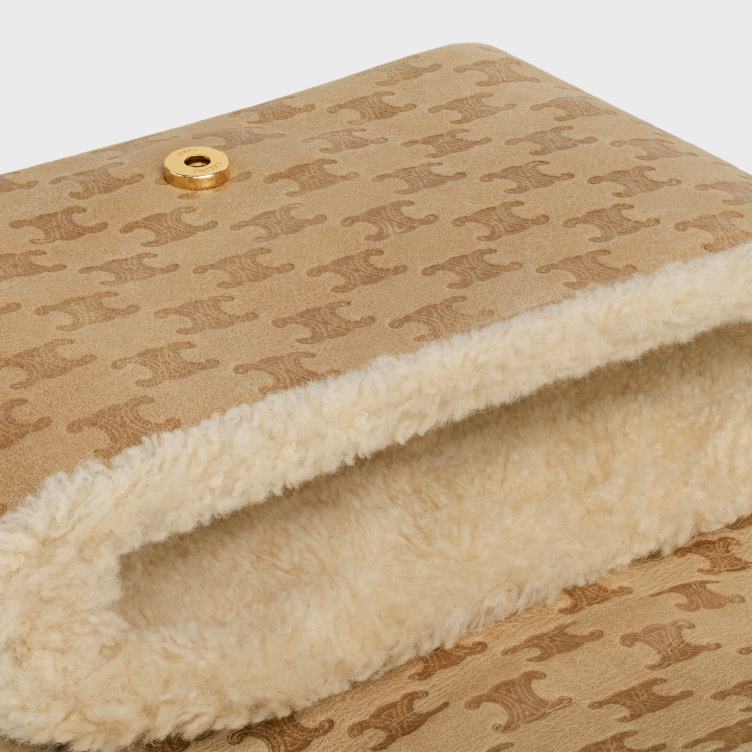 CELINE natuurlijk Middelgrote Victoire-tas van schapenvacht met triomphe all-over 4TLH810